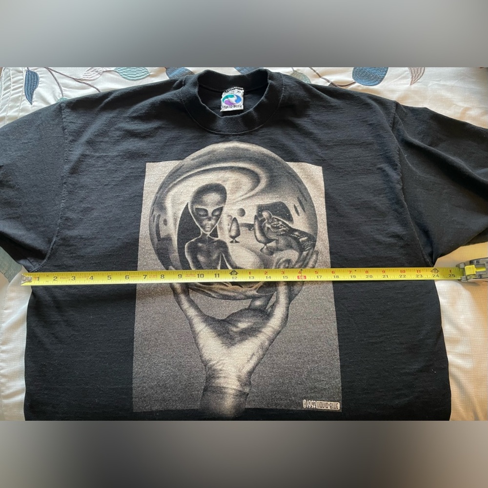 Liquid Blue Vintage 1997 Alien T-Shirt - Picture 9 of 10